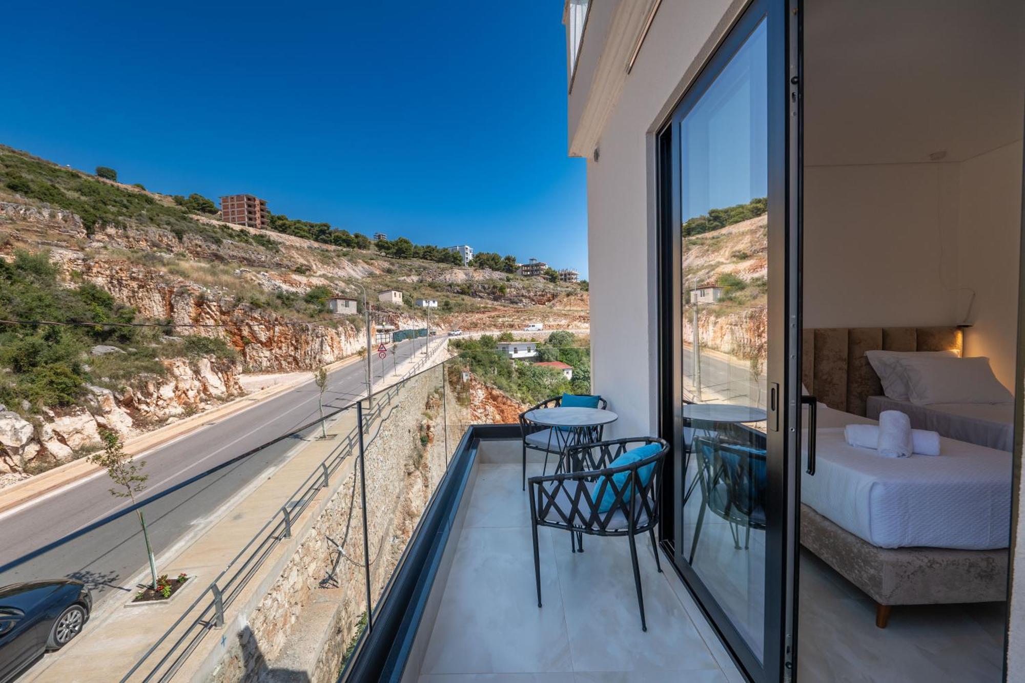 Litan Hotel Sarandë Exterior foto