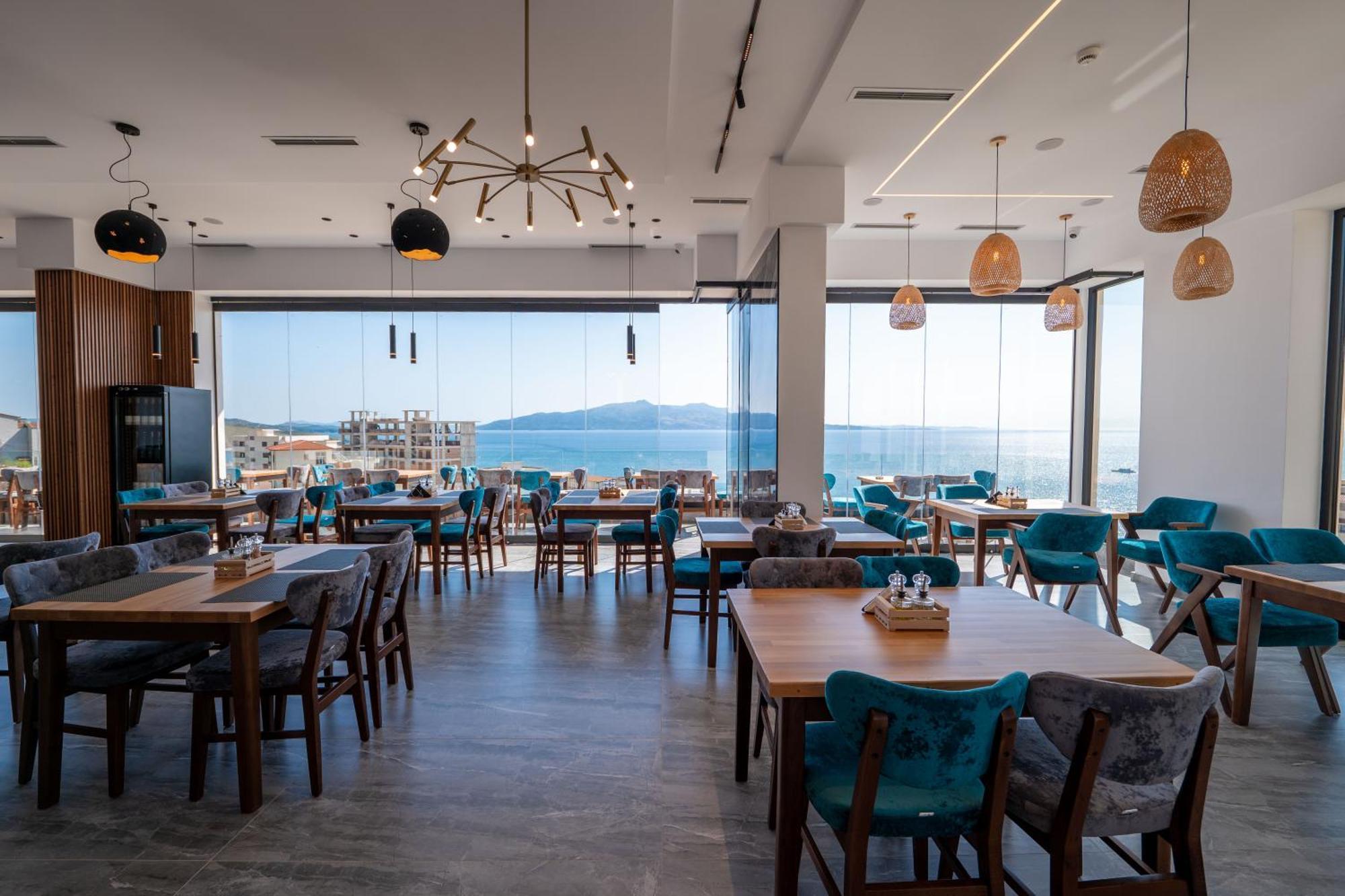 Litan Hotel Sarandë Exterior foto