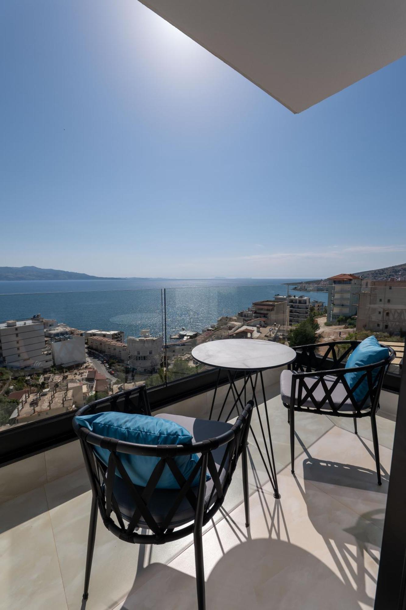 Litan Hotel Sarandë Exterior foto